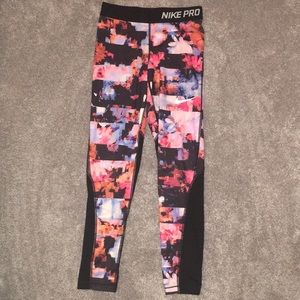 Nike Pro Patterned Leggings